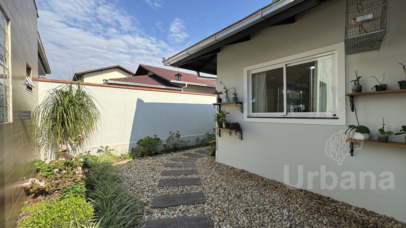 Casa semimobiliada no Amizade - Jaraguá do Sul | Urbana Imóveis