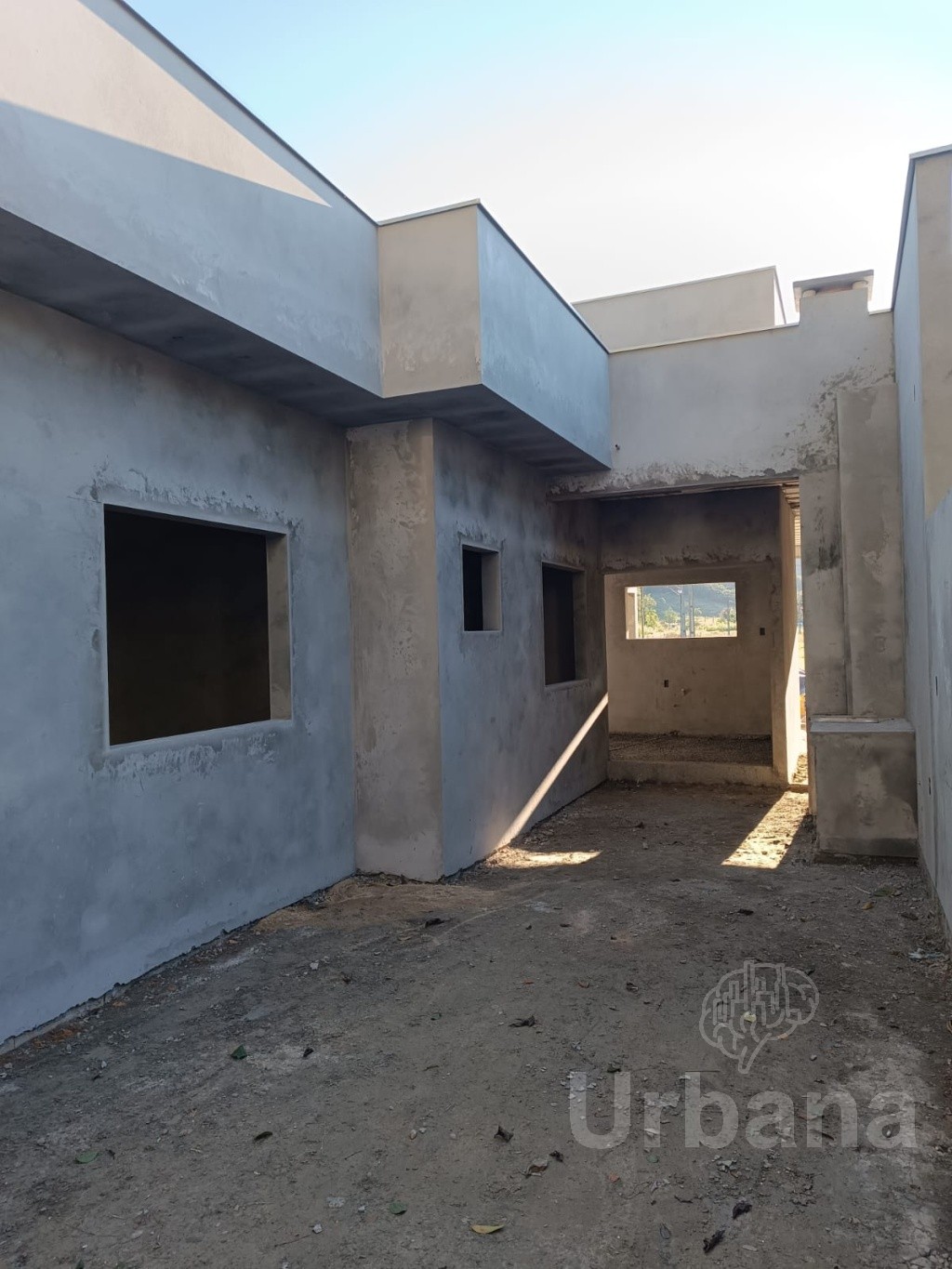 Casa geminada no Centro de Schroeder | Urbana Imóveis