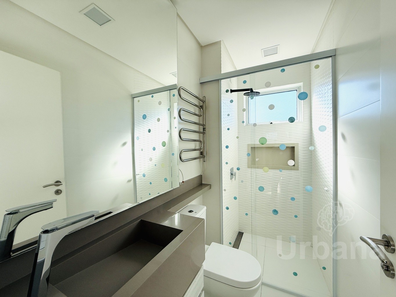 Cobertura mobiliada com piscina no Centro de Jaraguá do Sul | Urbana Imóveis Imobiliaria em Jaragua do Sul