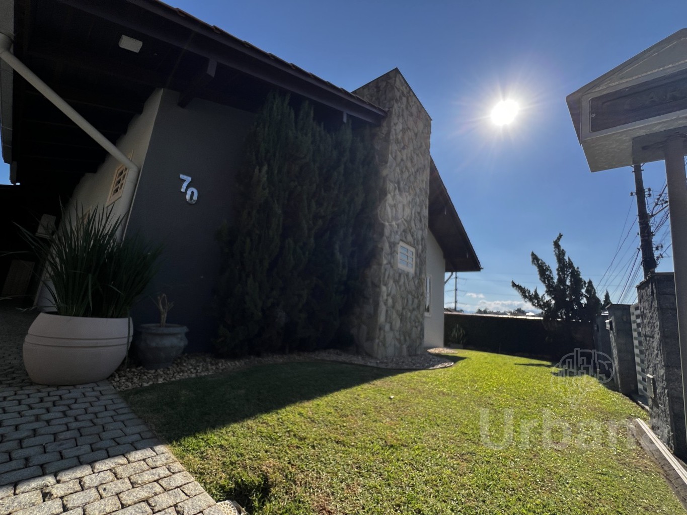 Casa ampla na Barra do Rio Molha | Urbana Imóveis