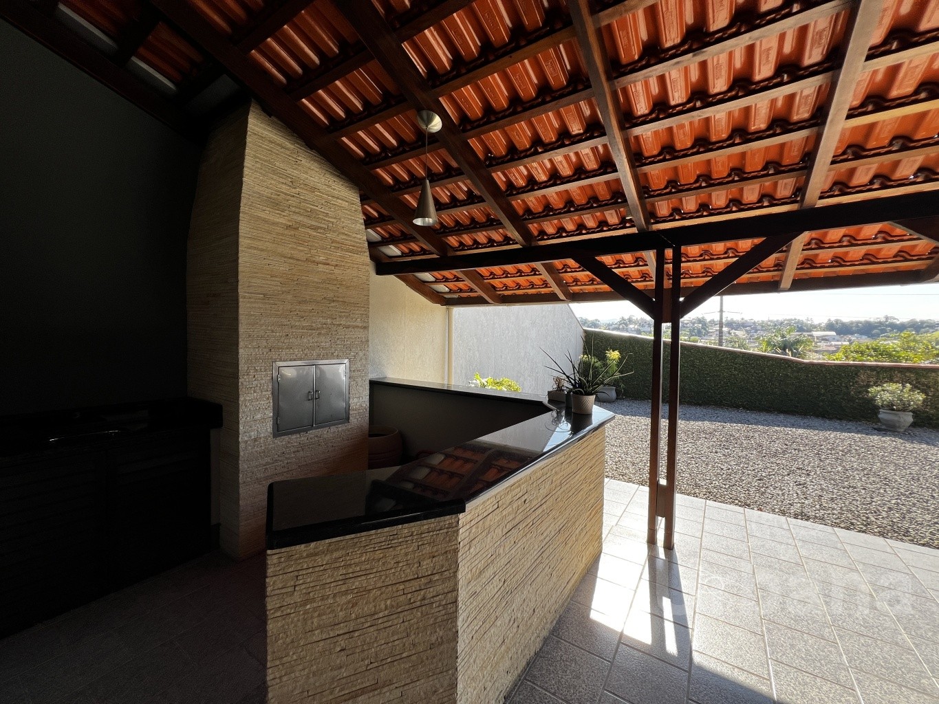 Casa ampla na Barra do Rio Molha | Urbana Imóveis