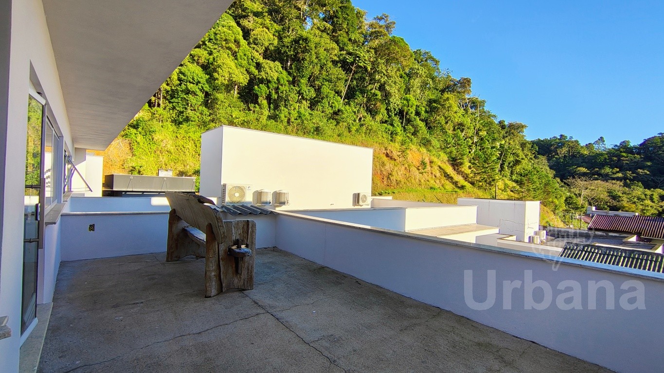 Casa semimobiliada no São Luiz - Jaraguá do Sul | Urbana Imóveis