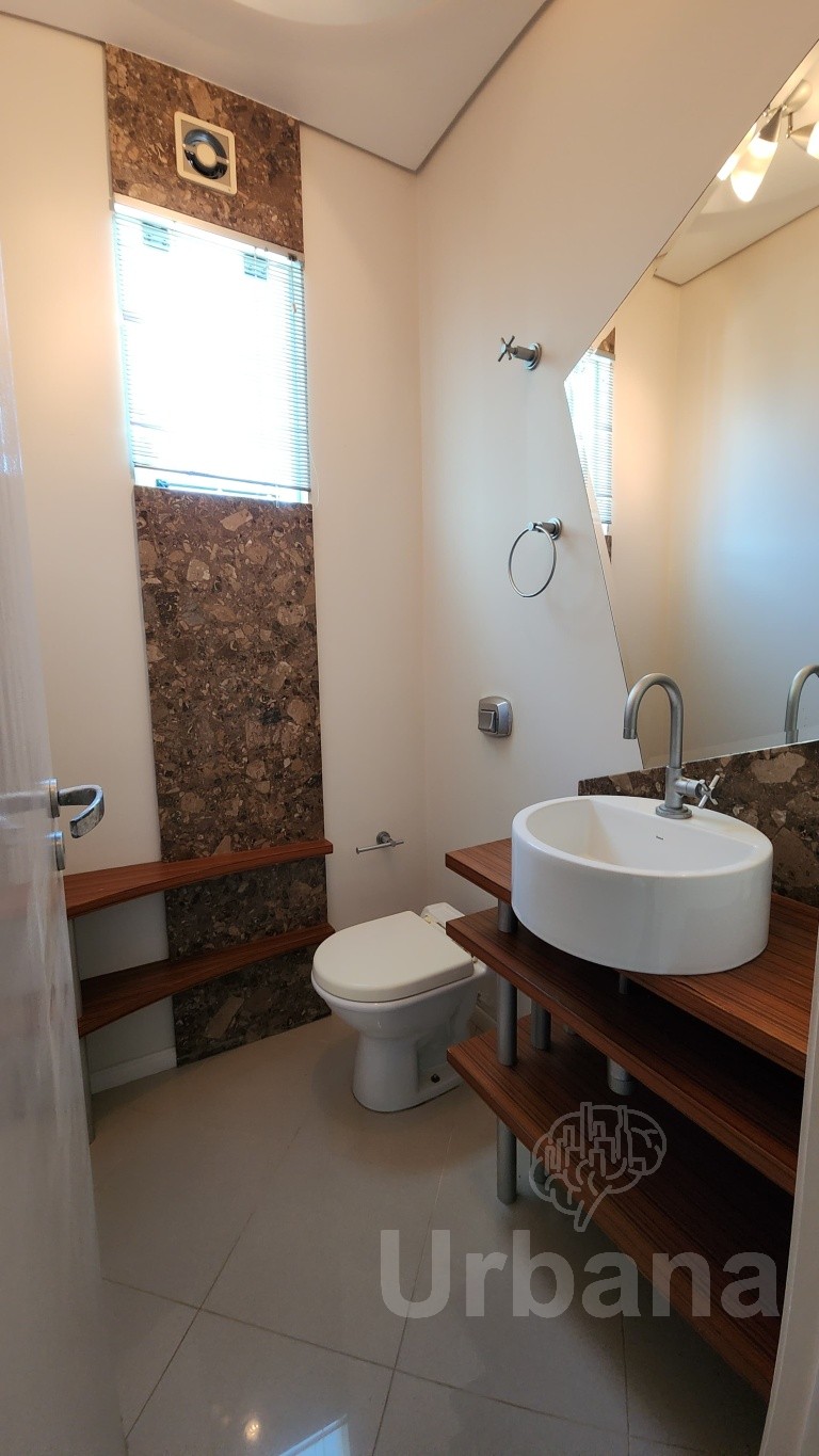 Casa com 3 suítes e jacuzzi no bairro Amizade – Jaraguá do Sul | Imobiliária Urbana