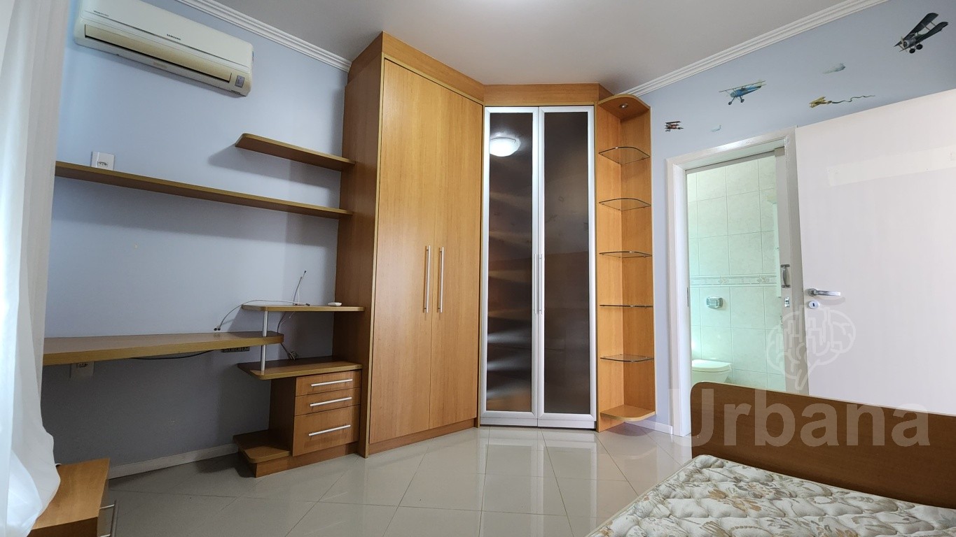 Casa com 3 suítes e jacuzzi no bairro Amizade – Jaraguá do Sul | Imobiliária Urbana