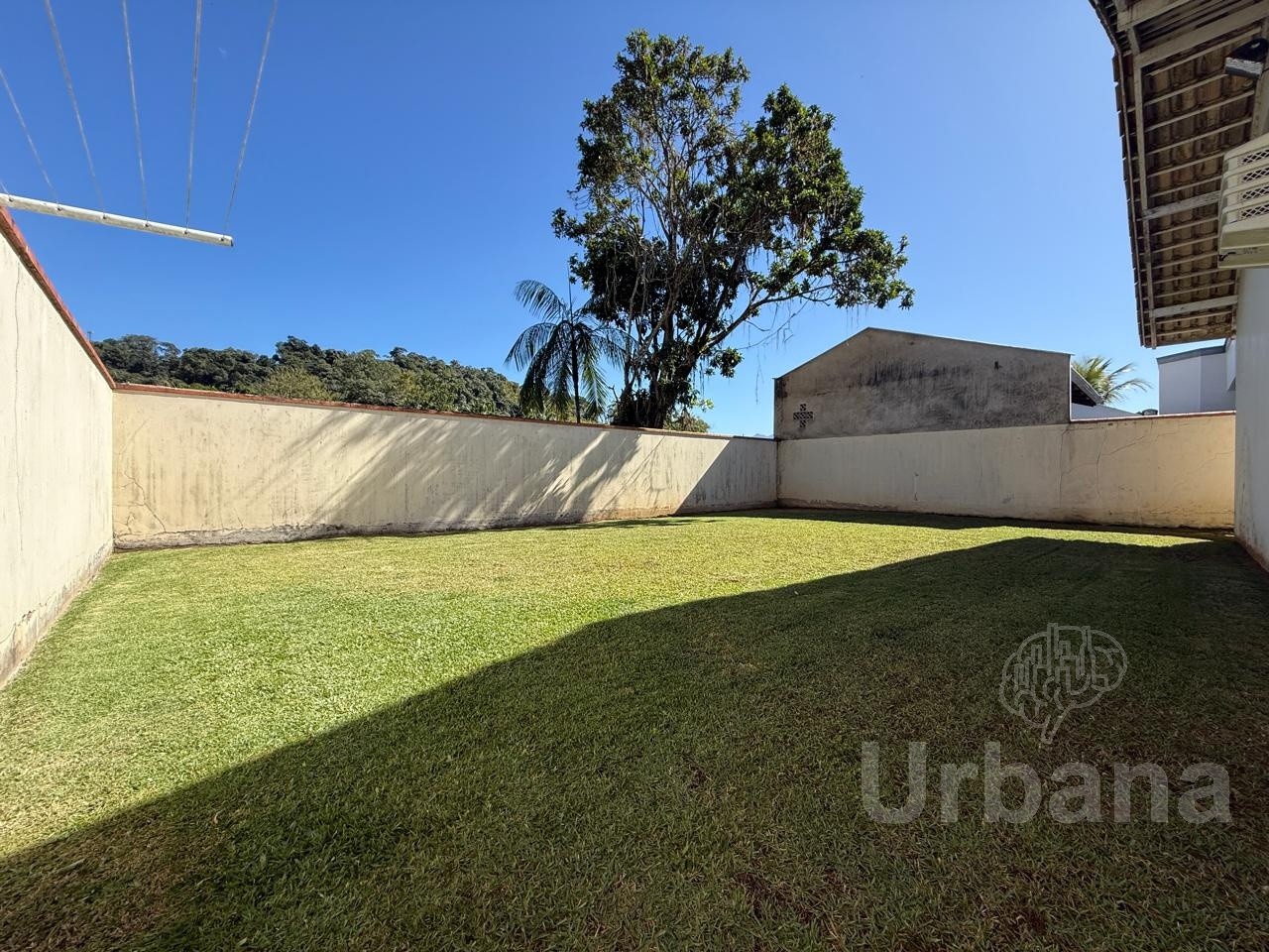 Casa à venda em Jaraguá do Sul com amplo terreno bairro Três Rios do Sul