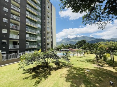 Apartamento com 2 dormitórios no Jardim das Orquideas em Jaraguá do Sul-SC