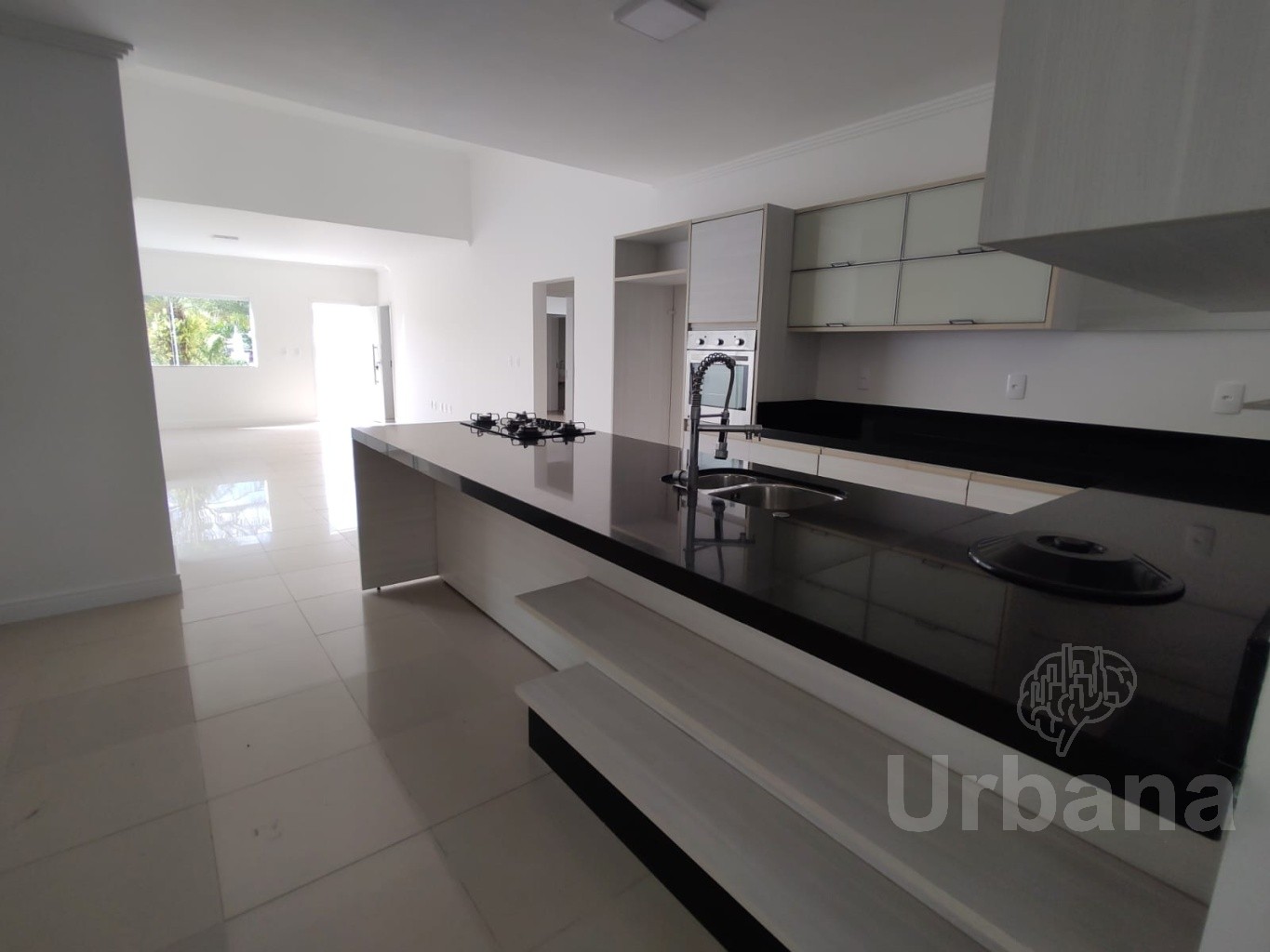 Casa com 3 quartos no bairro Amizade com suíte 