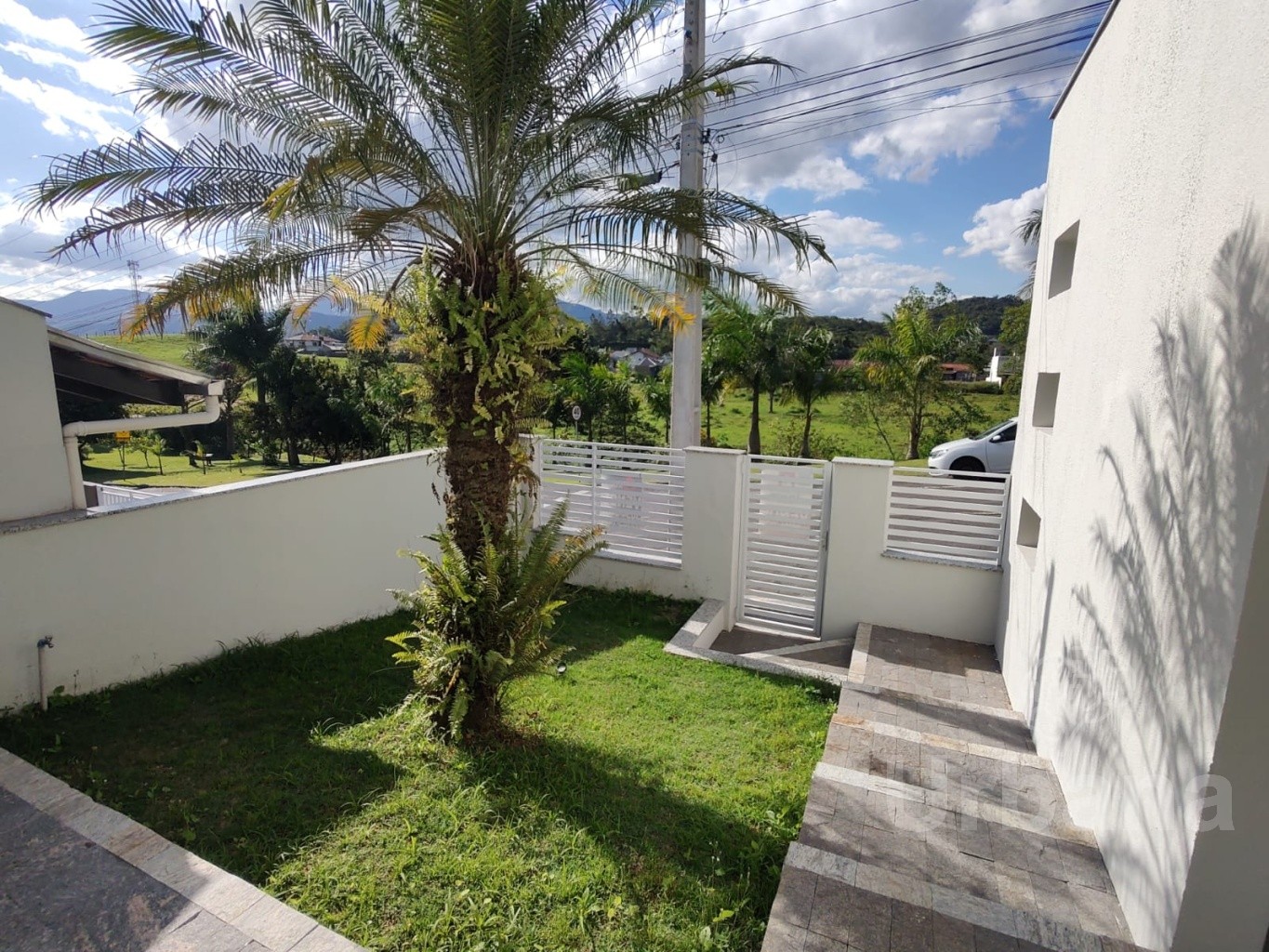 Casa com 3 quartos no bairro Amizade com suíte 