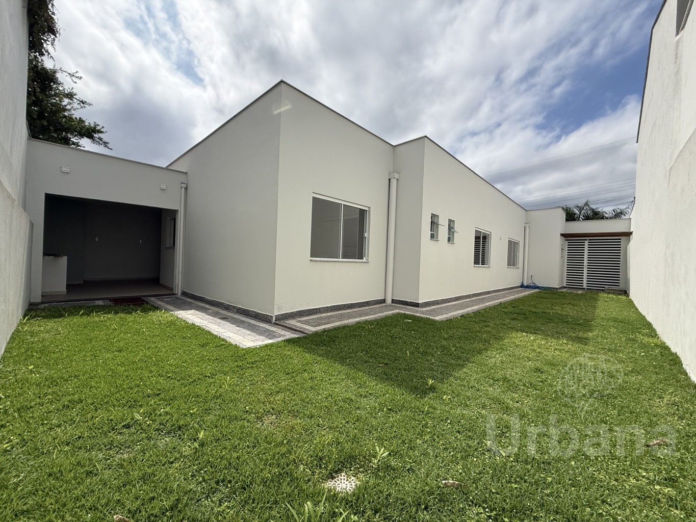 Casa com 3 quartos no bairro Amizade com suíte 