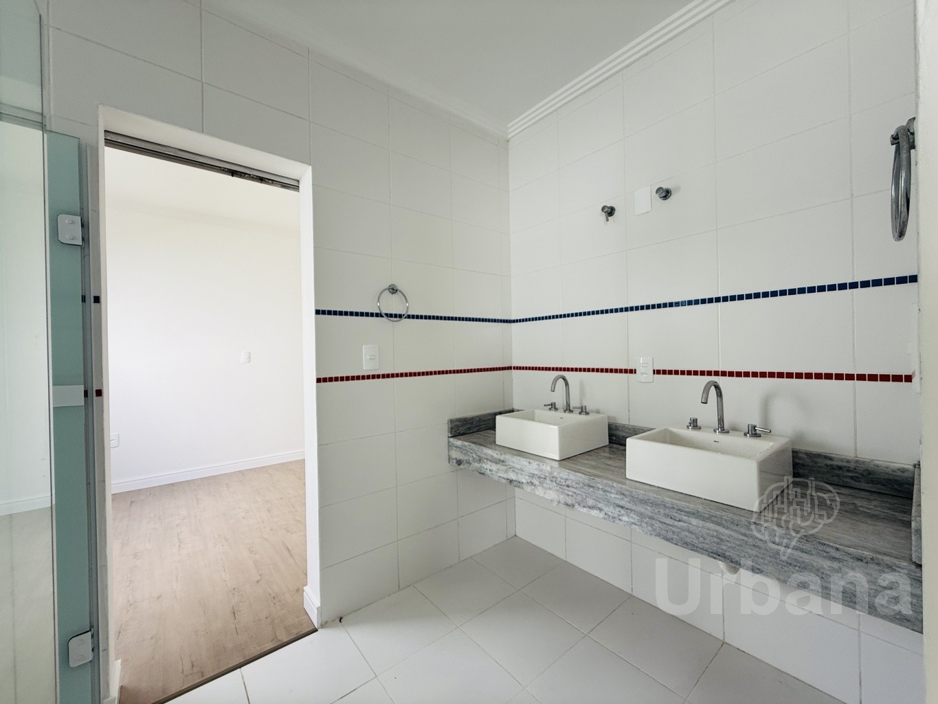 Casa com 3 quartos no bairro Amizade com suíte 