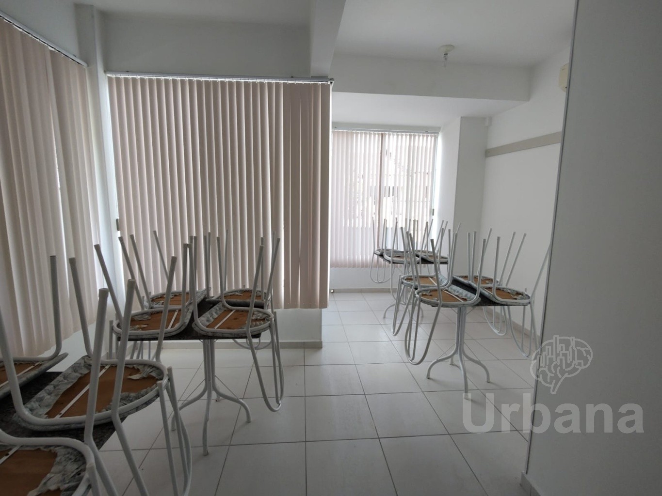 Apartamento com 3 dormitórios à venda Nova Brasília, Jaraguá do Sul semimobiliado