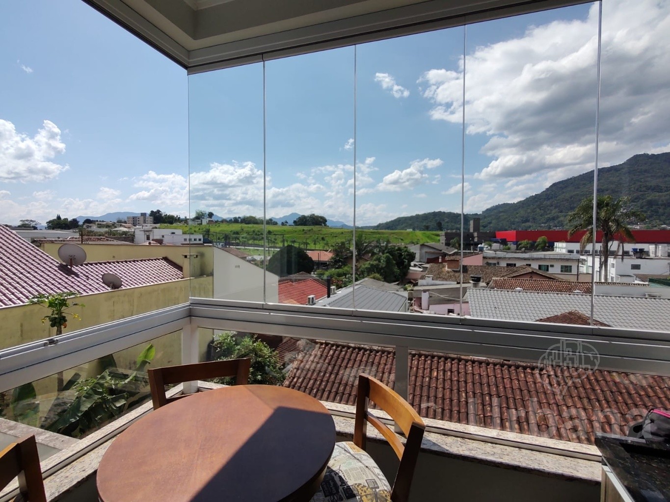 Apartamento com 3 dormitórios à venda Nova Brasília, Jaraguá do Sul semimobiliado