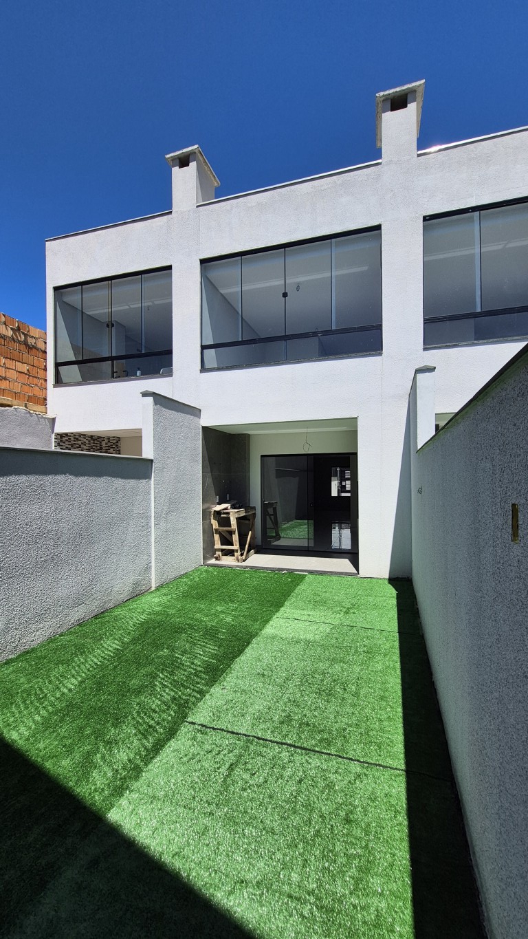 Casa com 2 suítes no bairro Jaraguá Esquerdo em Jaraguá do Sul, Urbana Imóveis