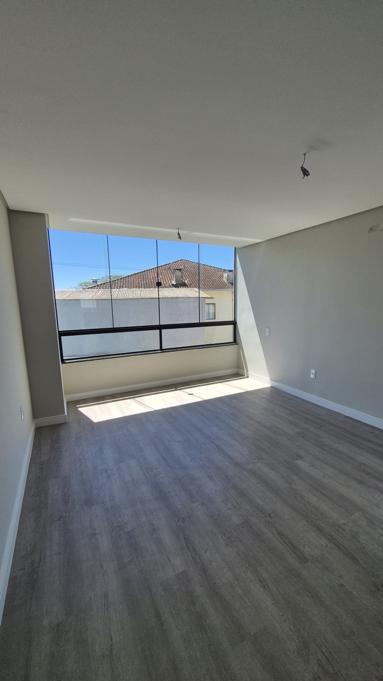 Casa com 2 suítes no bairro Jaraguá Esquerdo em Jaraguá do Sul, Urbana Imóveis