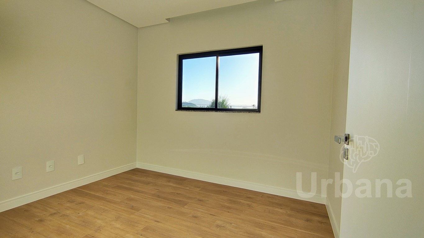 Casa de esquina em Três Rios do Norte - Jaraguá do Sul | Urbana Imóveis