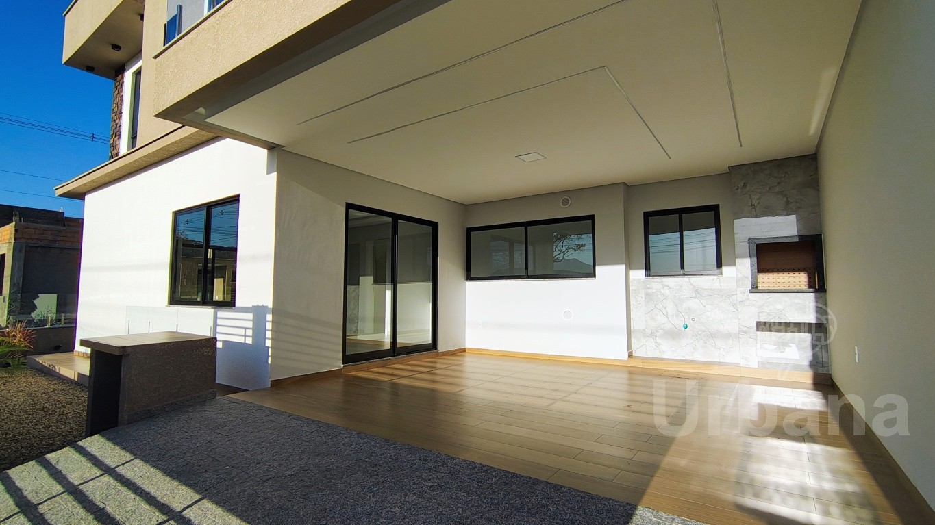 Casa de esquina em Três Rios do Norte - Jaraguá do Sul | Urbana Imóveis