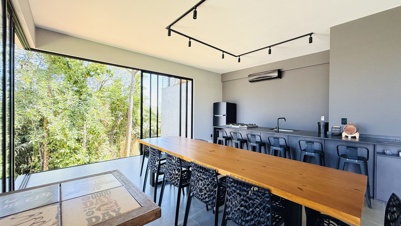 Casa semimobiliada na Barra do Rio Cerro - Jaraguá do Sul | Urbana Imóveis