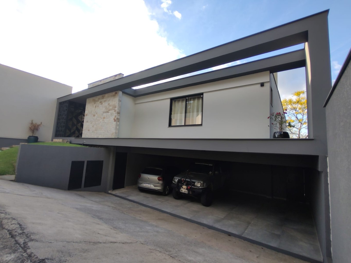 Casa semimobiliada na Barra do Rio Cerro - Jaraguá do Sul | Urbana Imóveis