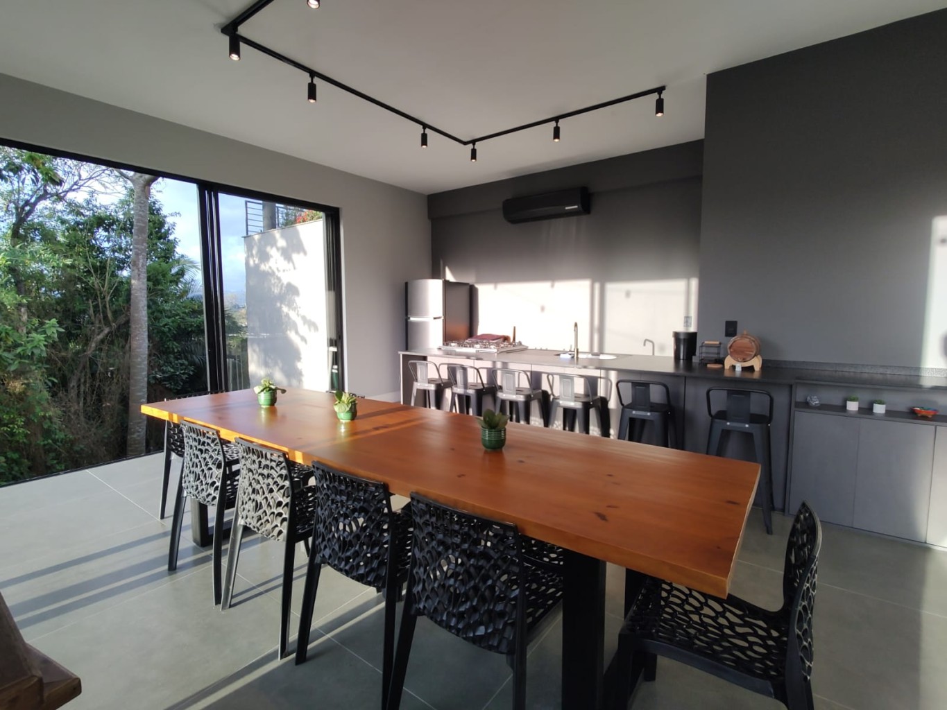 Casa semimobiliada na Barra do Rio Cerro - Jaraguá do Sul | Urbana Imóveis