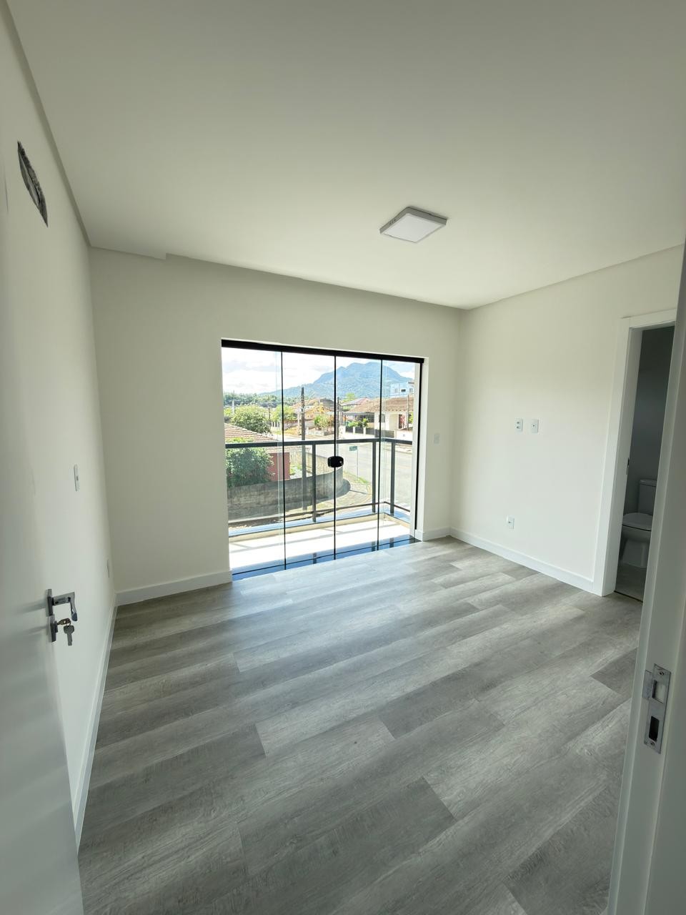 Casa com 3 suíte e piscina no bairro São Luis - Jaraguá do Sul | Urbana Imóveis