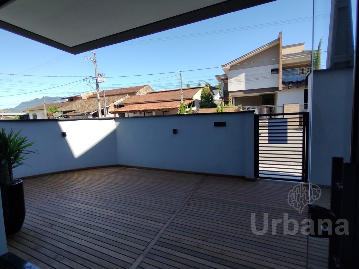 Casa com 3 suíte e piscina no bairro São Luis - Jaraguá do Sul | Urbana Imóveis