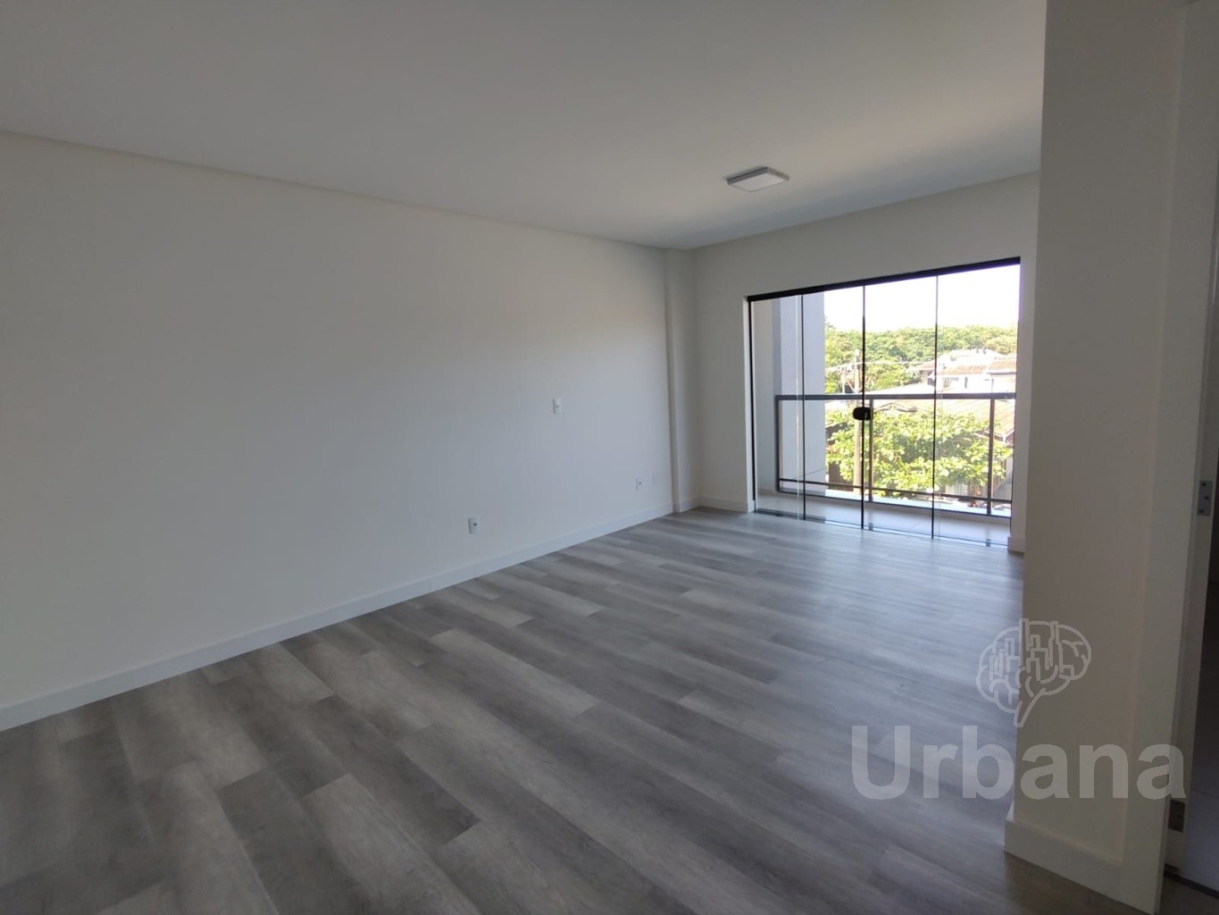 Casa com 3 suíte e piscina no bairro São Luis - Jaraguá do Sul | Urbana Imóveis