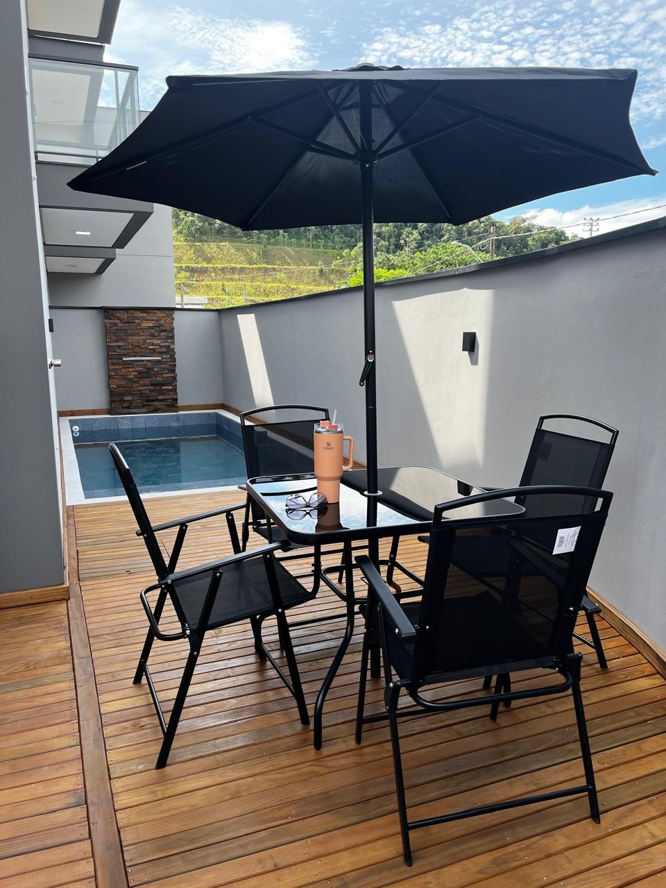Casa com 3 suíte e piscina no bairro São Luis - Jaraguá do Sul | Urbana Imóveis