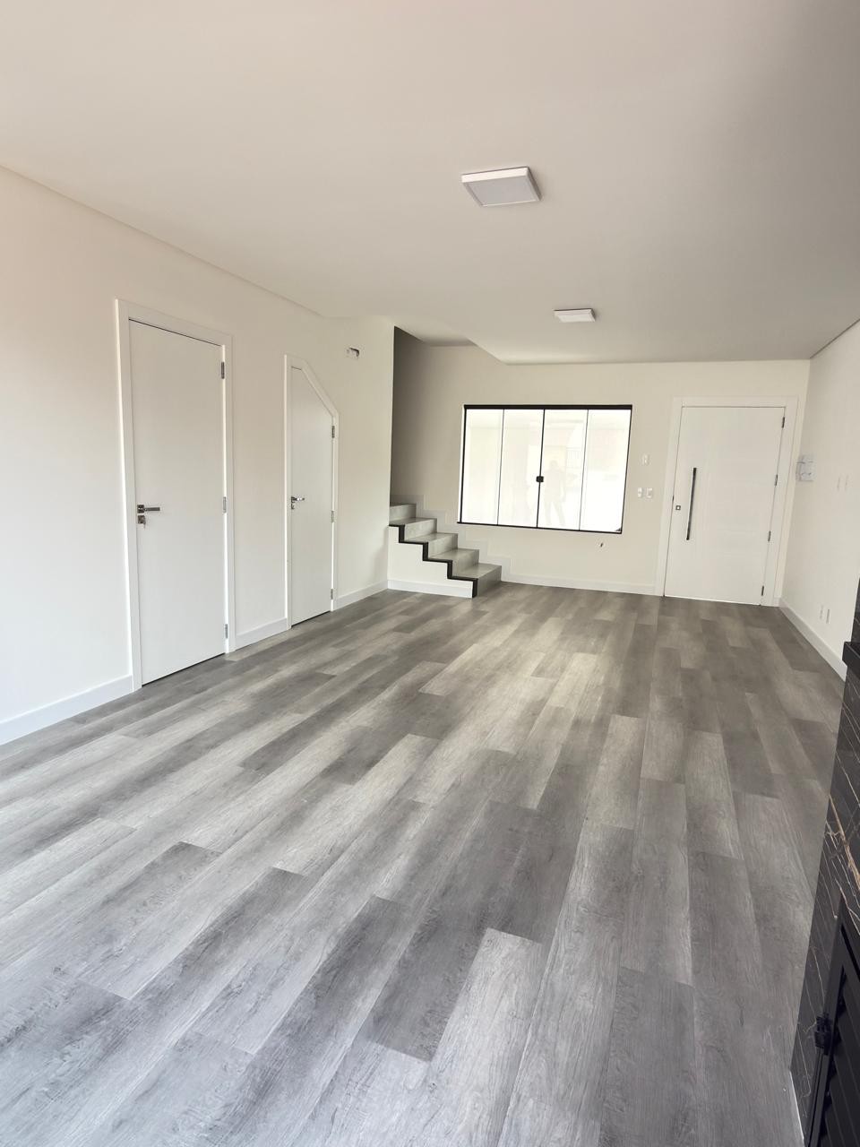 Casa com 3 suíte e piscina no bairro São Luis - Jaraguá do Sul | Urbana Imóveis