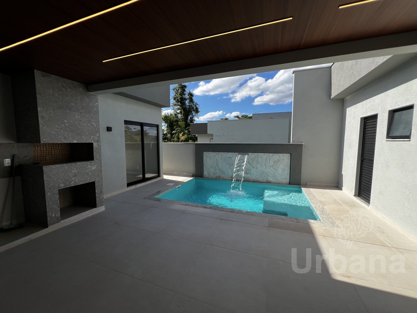 Casa nova e moderna na Barra do Rio Cerro – Jaraguá do Sul | Urbana Imóveis