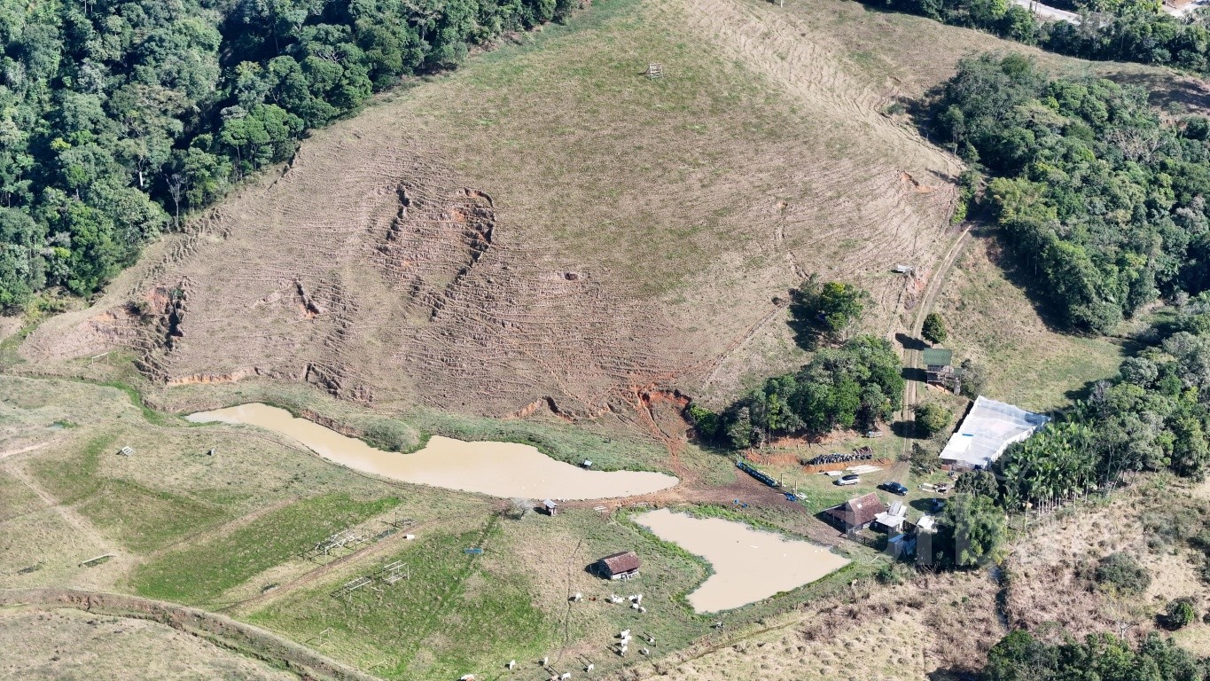 Terreno rural em Massaranduba com casa e lagoas - Urbana Imóveis