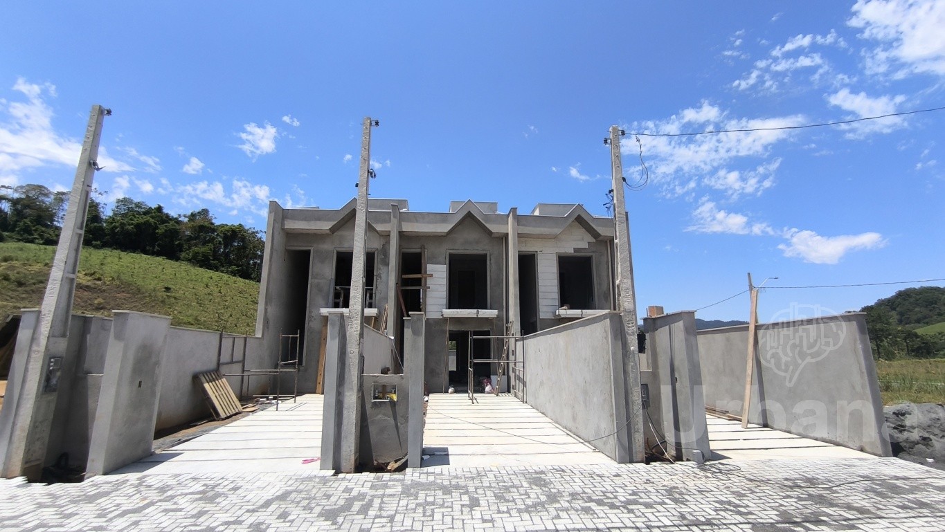 Casa com 2 suítes na Barra do Rio Cerro | Jaraguá do Sul