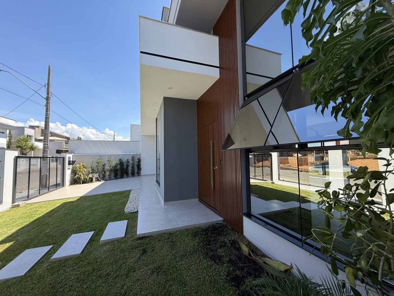 Casa térrea de alto padrão no bairro Amizade – Jaraguá do Sul | Urbana Imóveis