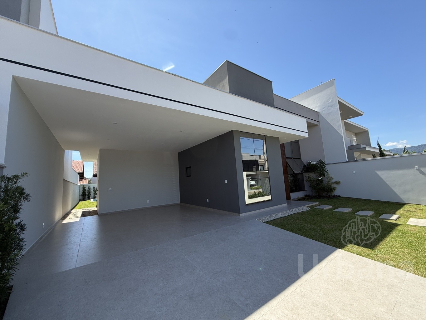 Casa térrea de alto padrão no bairro Amizade – Jaraguá do Sul | Urbana Imóveis