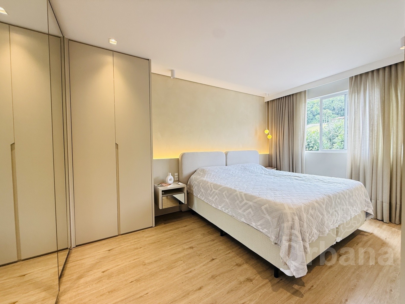 Apartamento mobiliado no Buonavita Residenziale – Barra do Rio Cerro | Urbana Imóveis