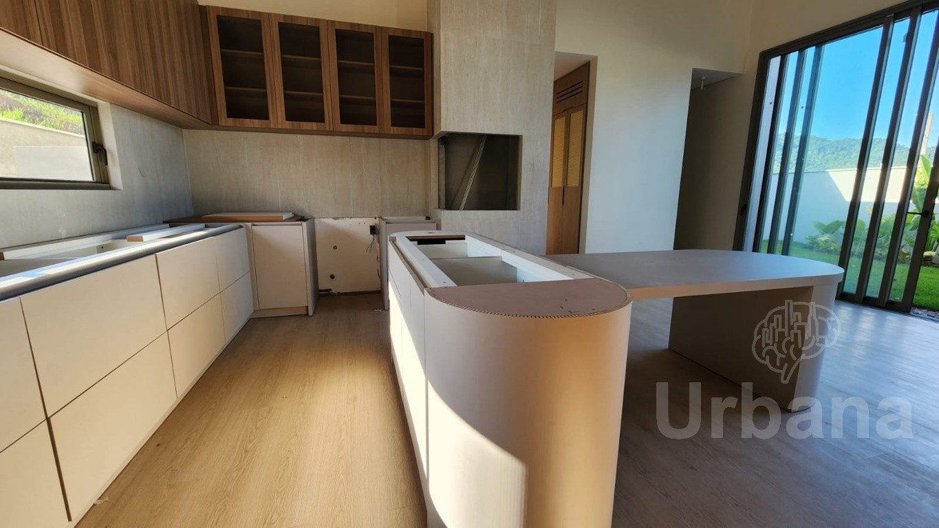 Casa térrea de alto padrão no bairro Rau – Jaraguá do Sul | Urbana Imóveis