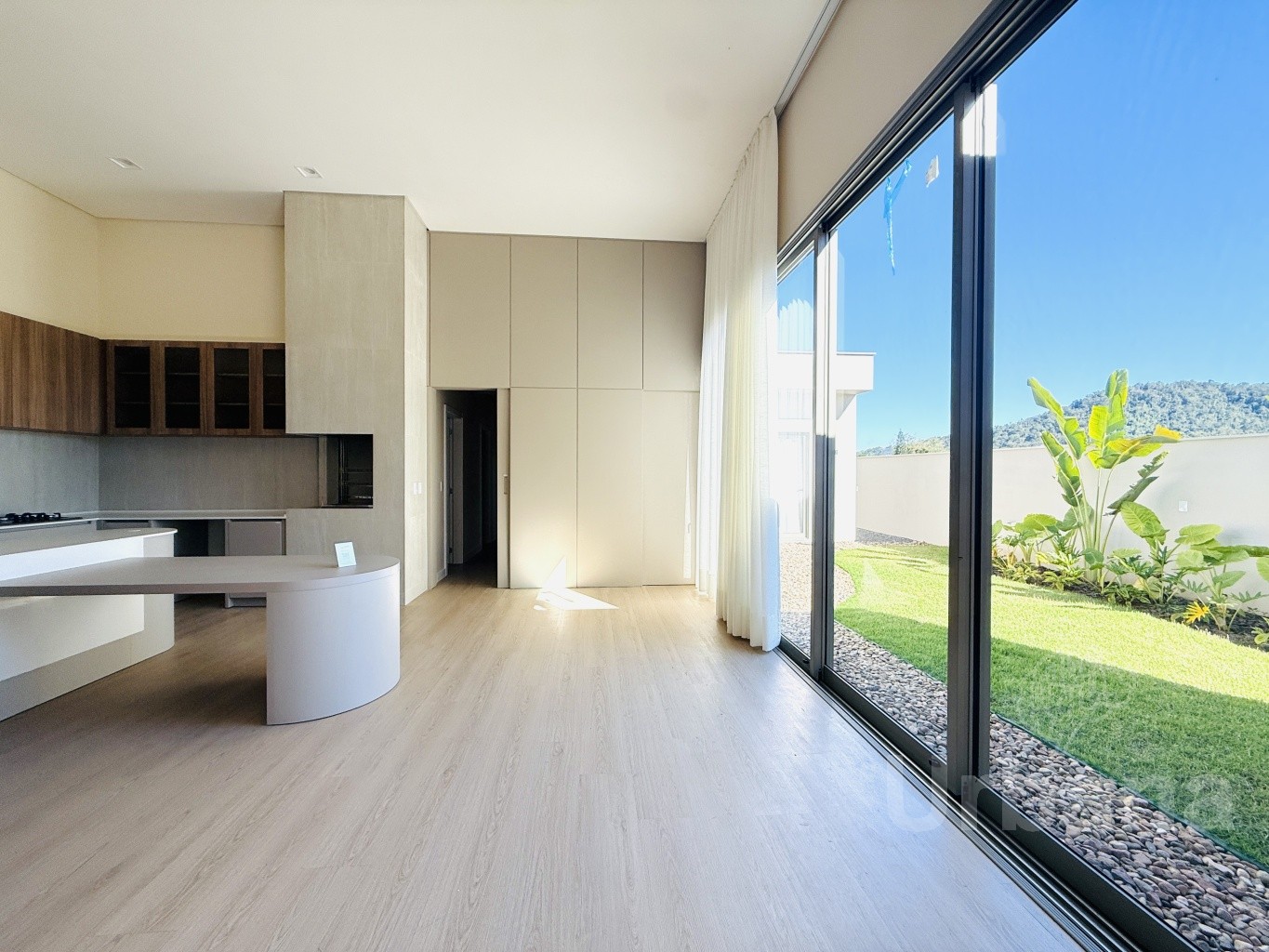 Casa térrea de alto padrão no bairro Rau – Jaraguá do Sul | Urbana Imóveis