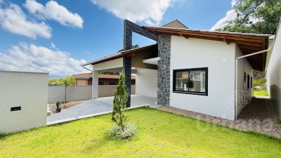 Casa Térrea na Tifa Martins - Jaraguá do Sul | Urbana Imóveis