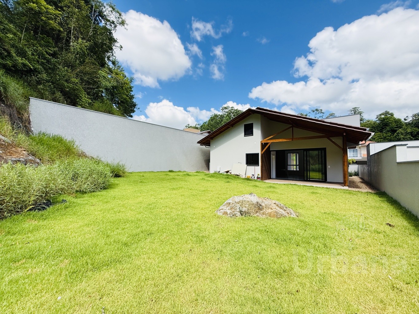 Casa Térrea na Tifa Martins - Jaraguá do Sul | Urbana Imóveis