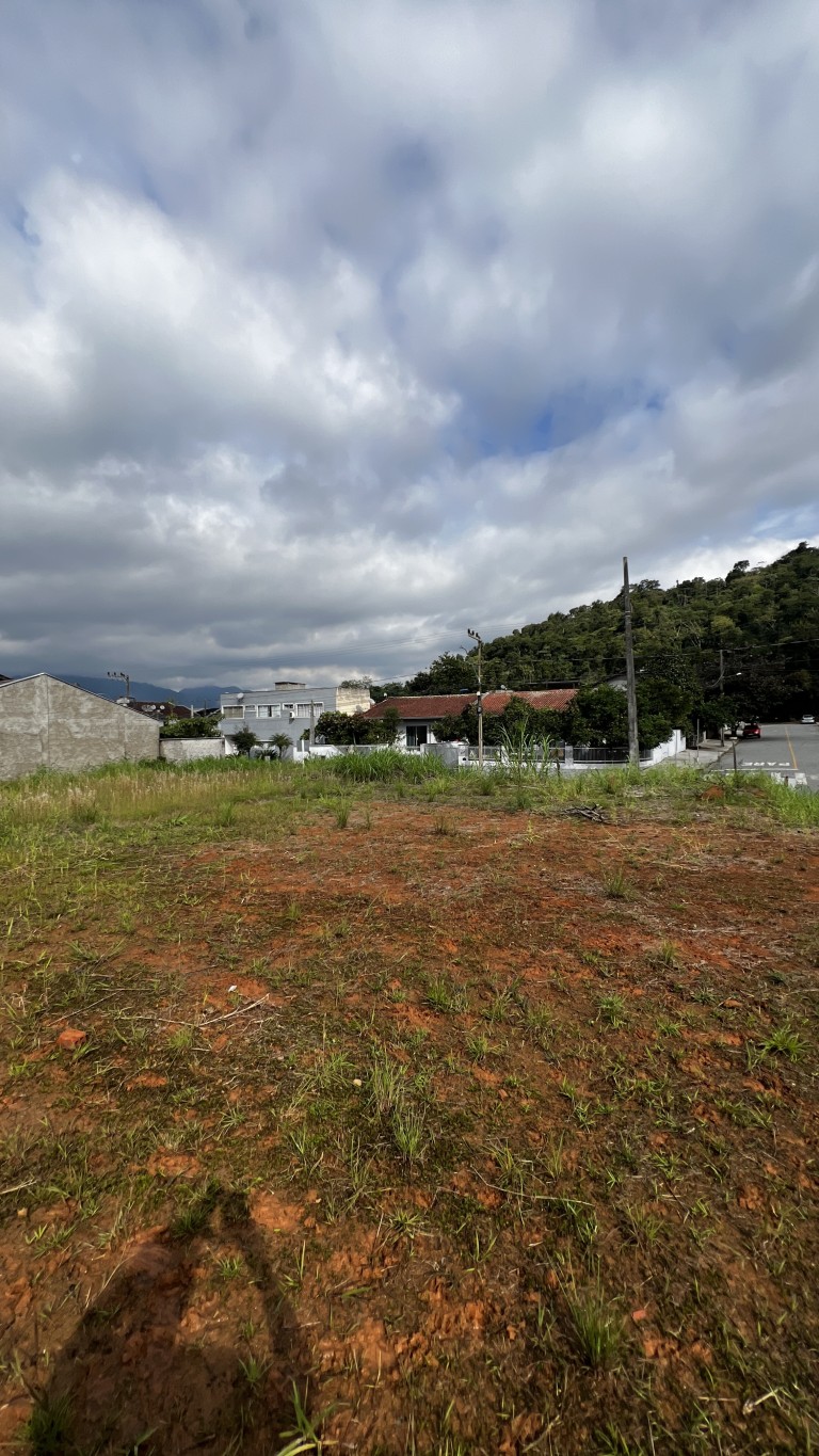 Terreno à Venda na Barra do Rio Cerro em Jaraguá do Sul / Urbana Imóbiliaria 