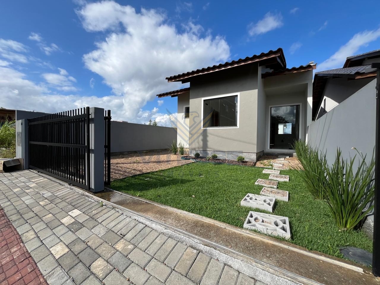 Casa com Suíte e Piscina no Bairro Benedito — foto 2