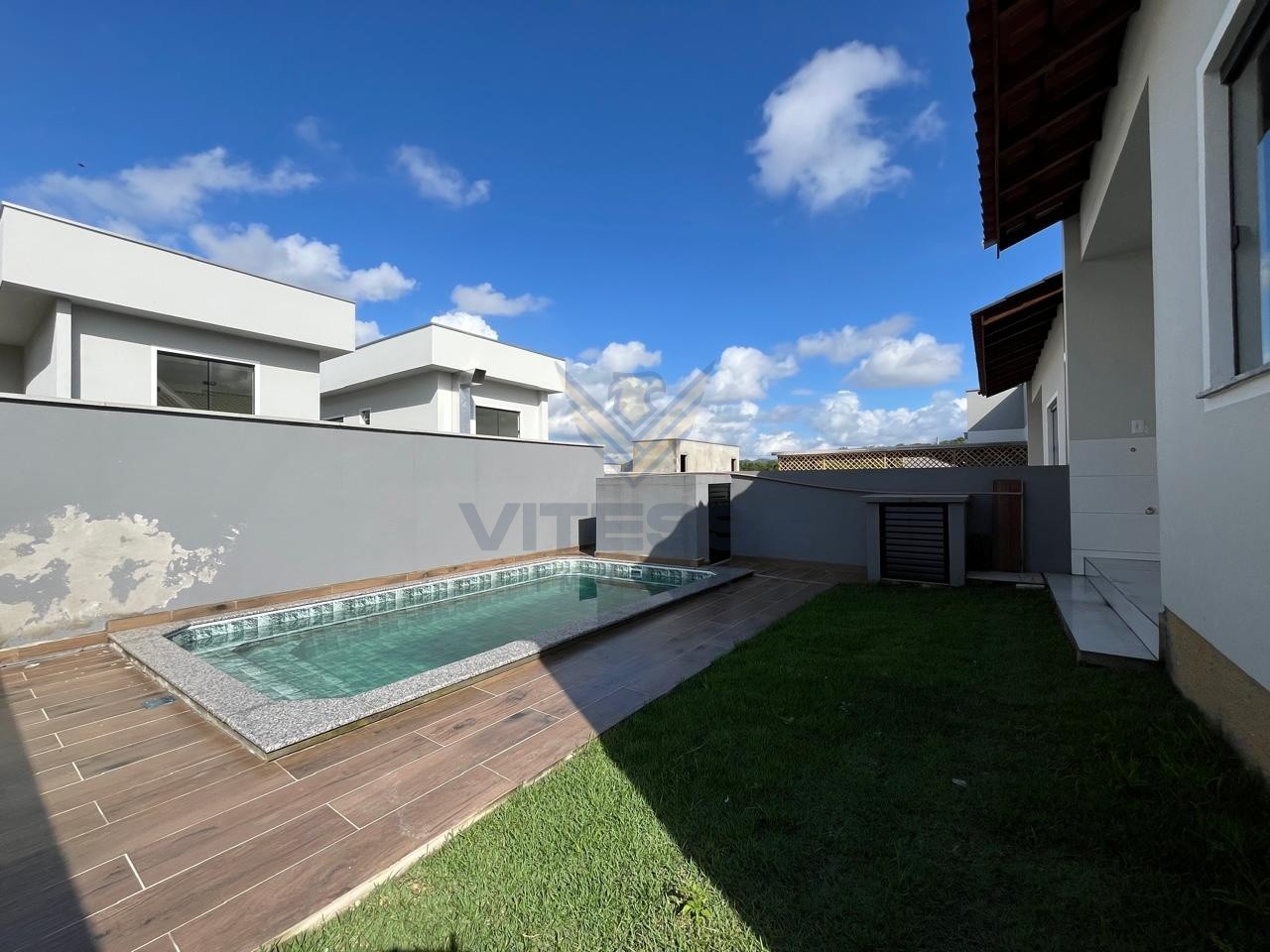 Casa com Suíte e Piscina no Bairro Benedito — foto 4