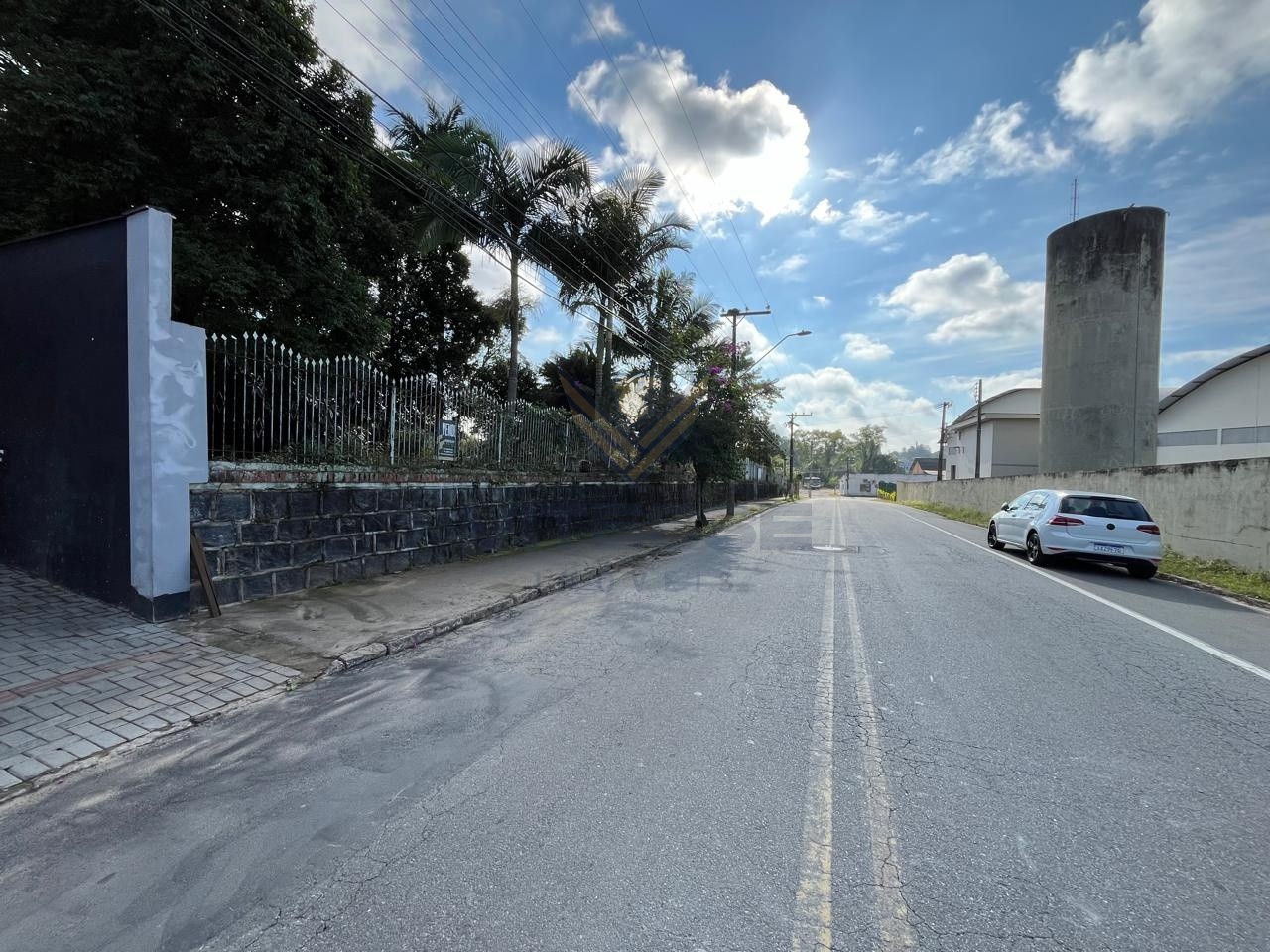 Terreno comercial e residencial - foto 1