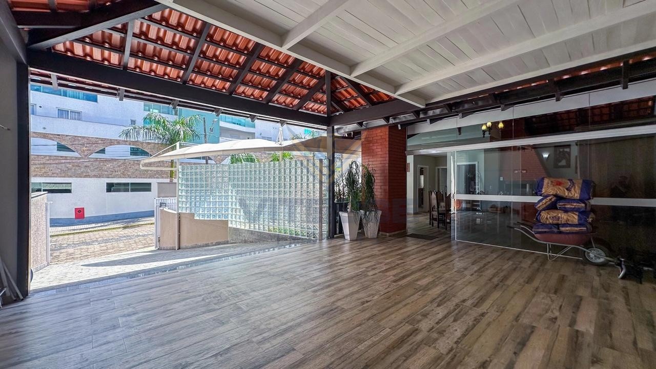 Casa no centro de Indaial — foto 4