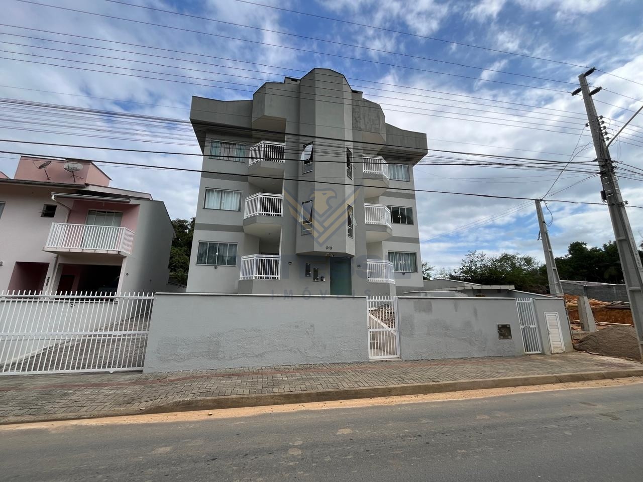 Apartamento com dois dormitórios. - foto 1