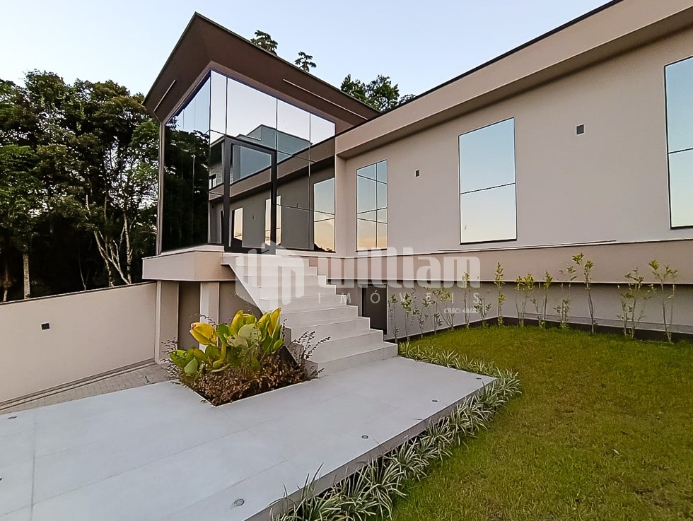 Casa de 3 quartos, 153m² no bairro Primeiro de Maio, em Brusque | Eu Corretor