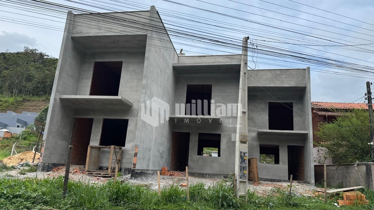 Casa de 2 quartos, 66m² no bairro Primeiro de Maio, em Brusque | Eu Corretor