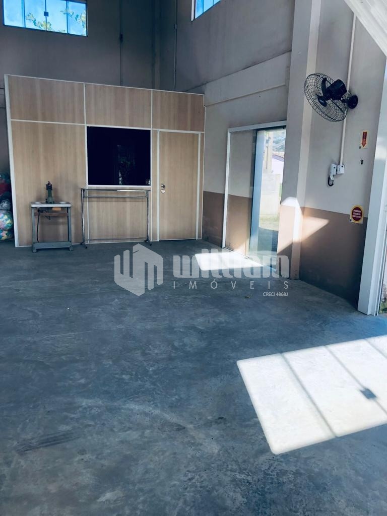 Galpão / Depósito / Armazém de 240m² no bairro Barracão, em Gaspar | Eu Corretor