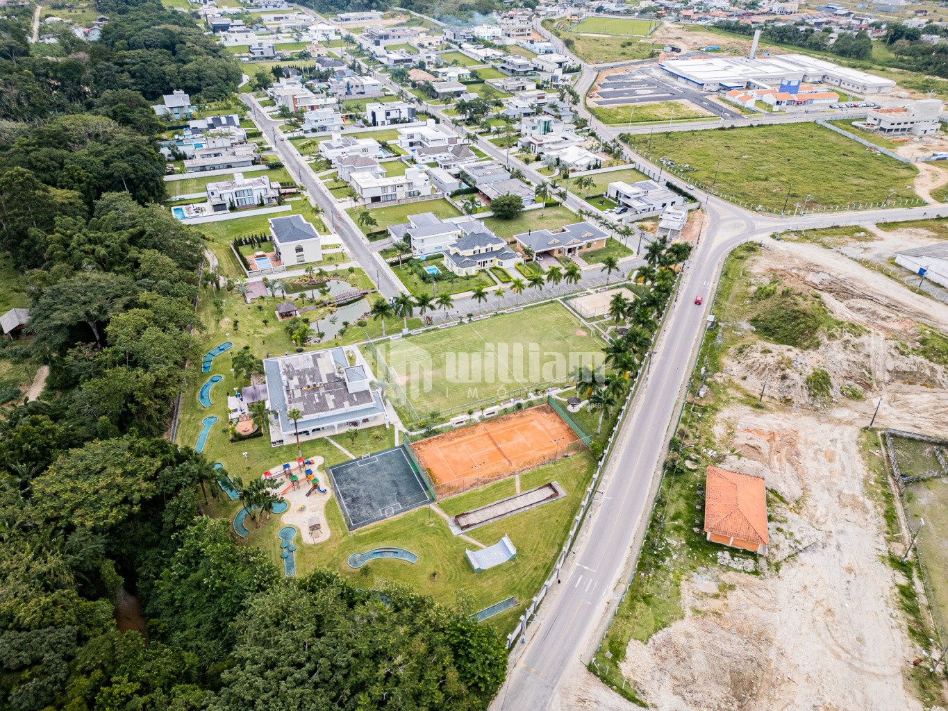 Lote/Terreno de 2278m² no bairro Casa Branca, em Itapema | Eu Corretor