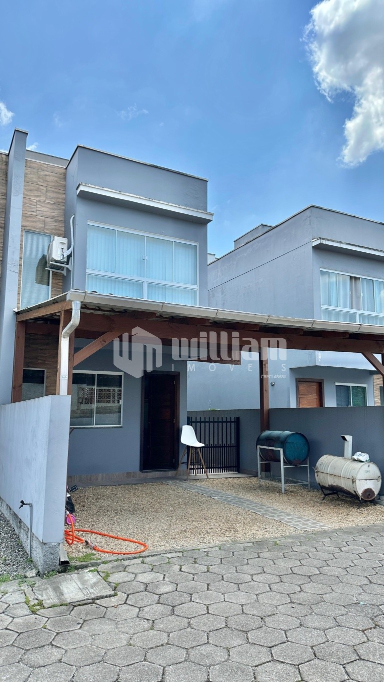Casa de Condomínio de 2 quartos, 64m² no bairro Dom Joaquim, em Brusque | Eu Corretor