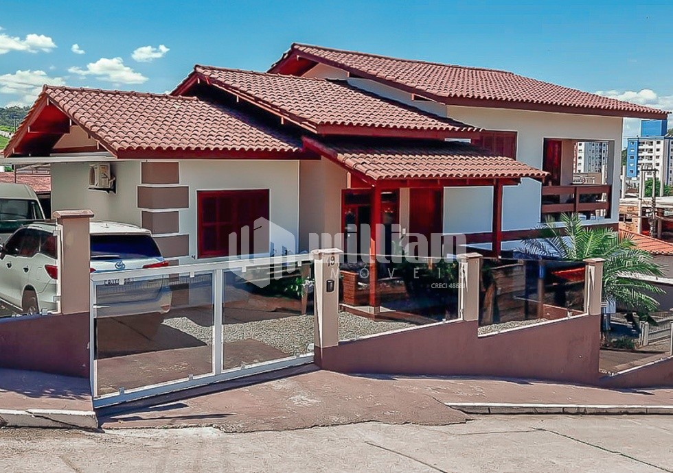 Casa de 3 quartos, 179m² no bairro Dom Joaquim, em Brusque | Eu Corretor